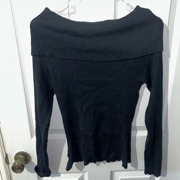 Chic Black Off-the-Shoulder Knit Sweater - Picture 1 of 3